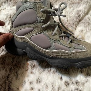 Yeezy boots worn once